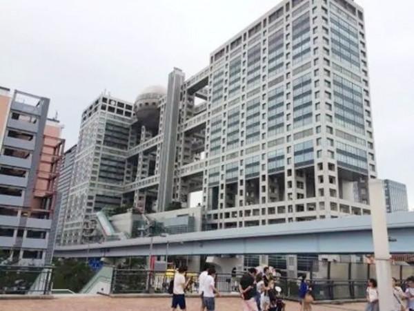 宇津井健的曠世戀：愛妻患病40年不離不棄，83歲去世當天娶了初戀