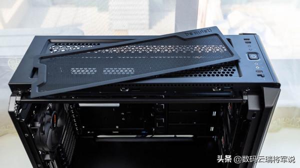 全模組化設計的靜音側透機箱——SILENT BASE 802 機箱黑色版輕體驗 全模組化設計的靜音側透機箱——SILENT BASE 802 機箱黑色版輕體驗