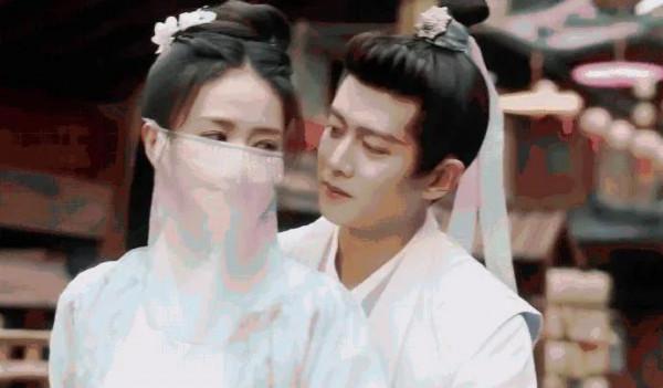 別以為貼個鬍子就是女扮男裝，這6位女星的男裝太帥，真不糊弄人