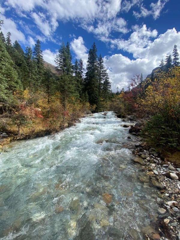 川西海拔最高最大最藍的海子——亞莫措根