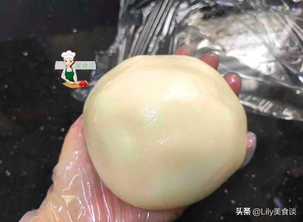 月餅別去買了，自己做配方簡單零失敗，不用烤箱，老人孩子放心吃