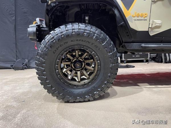 新車 | Jeep角鬥士“颶風”改裝概念車亮相廣州車展,重度改裝皮卡 新車 | Jeep角鬥士“颶風”改裝概念車亮相廣州車展,重度改裝皮卡