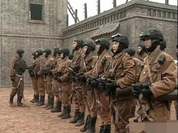 《亮劍》山本特工隊只剩三十人，日軍司令為何抽調數萬兵力營救？