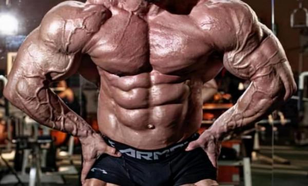 健美新秀弗拉德，25歲的烏克蘭野獸，1年長純肌肉10公斤