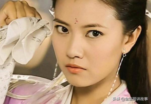 黃藥師雖自盡,他卻留下兩個傳人,他們一男一女,威震後世江湖 黃藥師雖自盡,他卻留下兩個傳人,他們一男一女,威震後世江湖