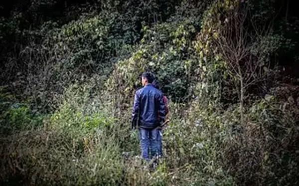 雲南深山一家六口，沒鄰居沒訊號、沒戶口，如今得到社會各界幫助