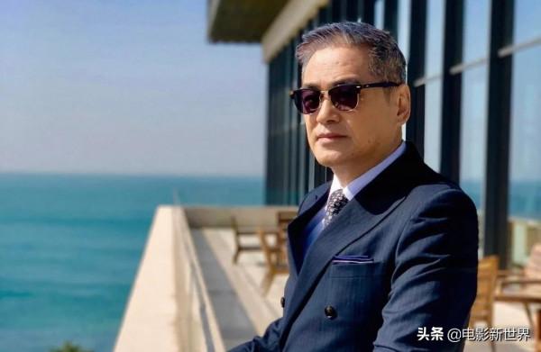 湯鎮宗:出道就被TVB開除,卻成首位進軍內地市場的港臺藝人 湯鎮宗:出道就被TVB開除,卻成首位進軍內地市場的港臺藝人