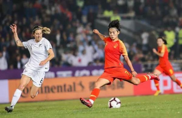 國腳李磊加盟草蜢，盤點中國留洋球員