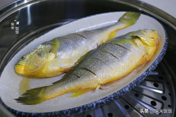 這種魚，肉多刺少營養高，大火一蒸十分鐘上桌，比紅燒還好吃