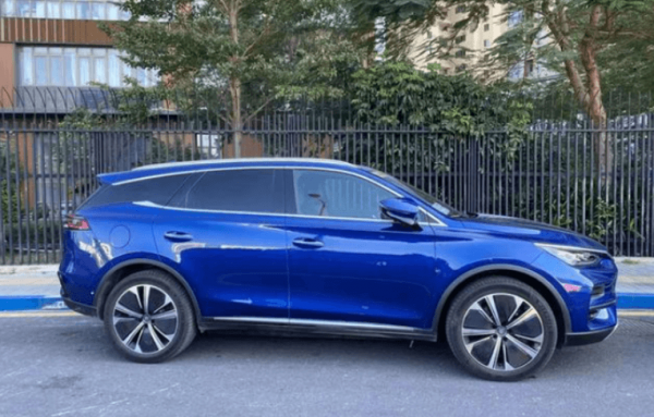 比亞迪新款唐EV無偽路試諜照曝光 續航里程達730km