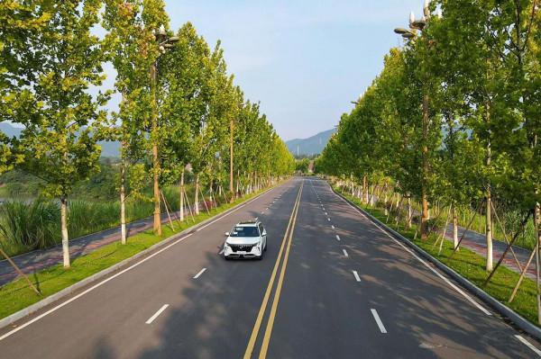 試駕傳祺GS4 PLUS:調校功力比較足 同級2.0T有優勢 試駕傳祺GS4 PLUS:調校功力比較足 同級2.0T有優勢