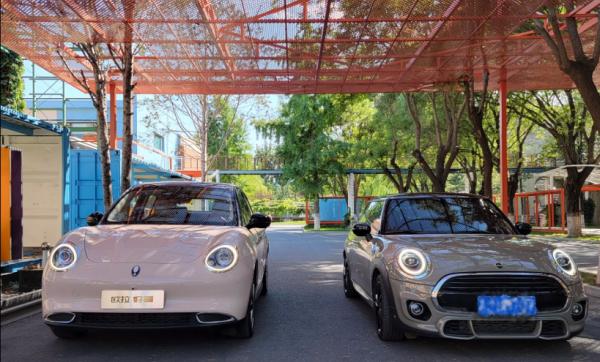 再試尤拉好貓：「油電之爭」的本質，其實更像手機與相機的競爭？