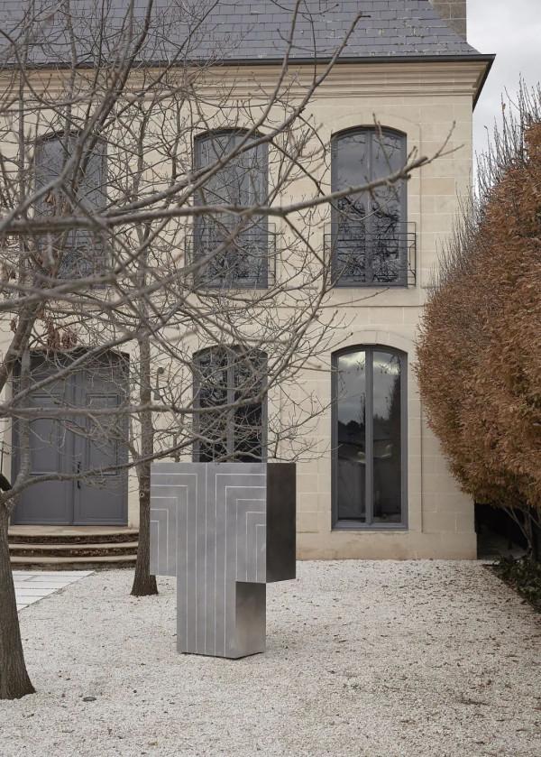 中性灰調中的一抹暖意 / Fiona Lynch 中性灰調中的一抹暖意 / Fiona Lynch