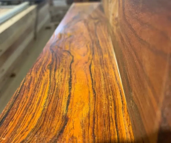 紅木之辨:七種紅酸枝您認識幾種? 紅木之辨:七種紅酸枝您認識幾種?