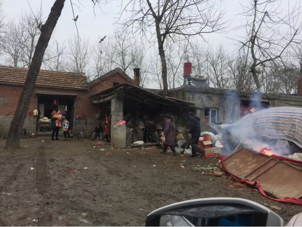 安徽小夥賣男性化妝品,10年見證男生變美 安徽小夥賣男性化妝品,10年見證男生變美