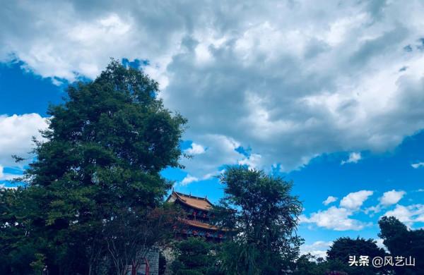 燈下隨筆：赤條條來去無牽掛