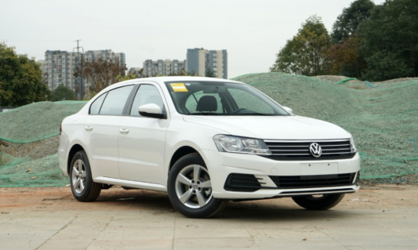 朗逸因晶片被迫“減配”？原廠屏換成安卓，德系口碑就這？