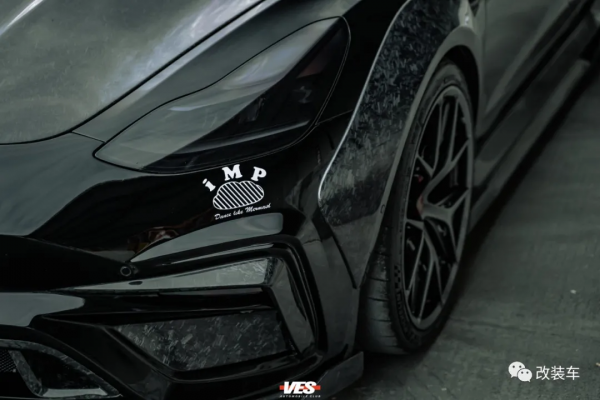 油價太貴被迫買Model 3高效能版,幫老婆磨合新車順便改裝玩玩 油價太貴被迫買Model 3高效能版,幫老婆磨合新車順便改裝玩玩