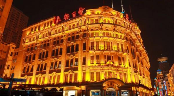 這樣的“酷金國潮”,有誰不愛? 這樣的“酷金國潮”,有誰不愛?