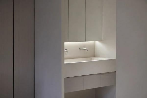 客廳有7m橫窗，女主人建議不裝窗戶全家人都同意了