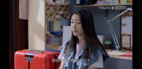 《小敏家》周迅LP大衣，秦海璐香奈兒…中產vs土豪畫風差多少？