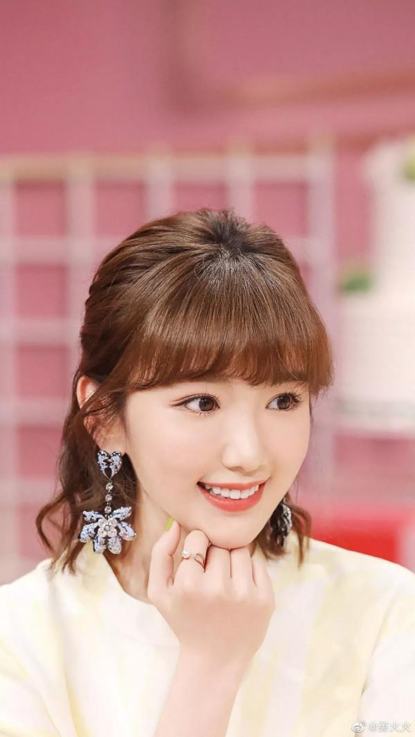 毛曉彤唯美桌布 毛曉彤唯美桌布