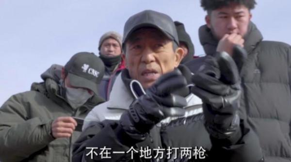 多部影片蜂擁賀歲，馮小剛新作提前逃檔，張藝謀勢要放手一搏