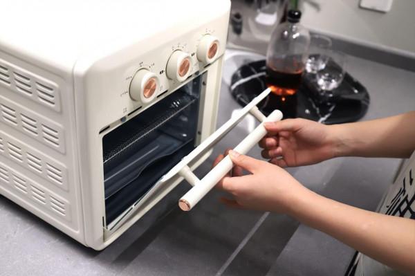花樣下廚，烤箱還能這麼玩？七彩叮噹空氣炸烤箱