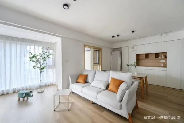 原木+白，簡約即正義的五口之家