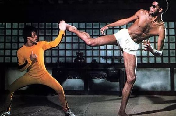 NBA紀實連載65:比喬丹還多一個MVP的賈巴爾,最好的超級中鋒 NBA紀實連載65:比喬丹還多一個MVP的賈巴爾,最好的超級中鋒