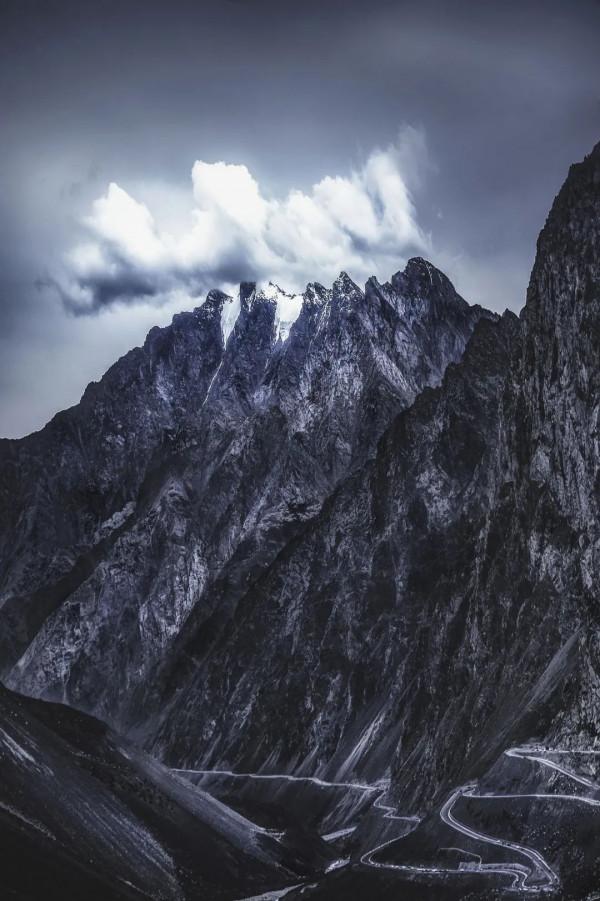 一年只開5個月！新疆最美公路通車在即，一天四季，濃縮震撼之美