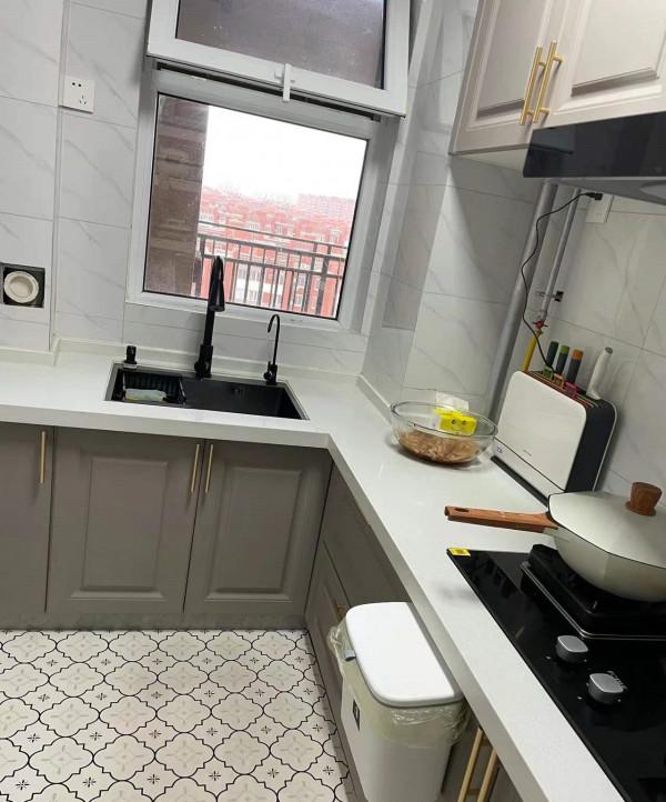 裝修沒必要攀比，看看她家，硬裝只花了5萬，照樣簡潔大方又好看