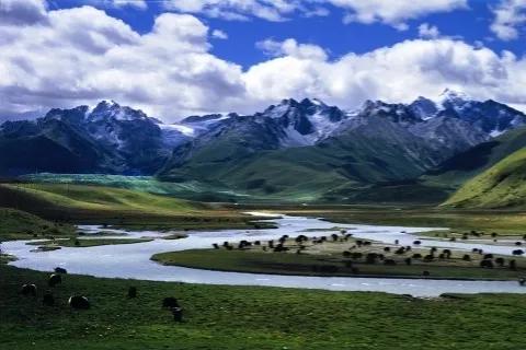 西藏高原的風光,是一種能夠淨化心靈的美 西藏高原的風光,是一種能夠淨化心靈的美