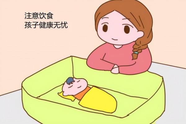 家有過敏寶寶是什麼體驗？寶媽：月子裡哭到眼腫，孩子滿月才八斤