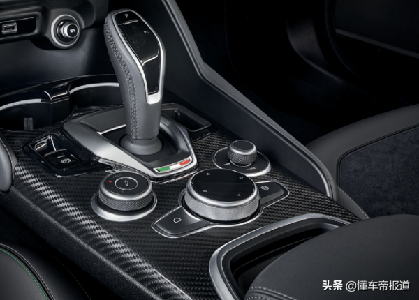 新車 &vert; 售價38&period;98萬元起，2022款阿爾法&CenterDot;羅密歐Giulia上市