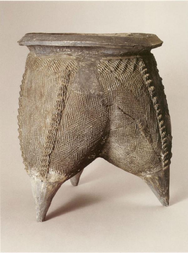 珥，一種與神靈溝通的方式，證實伏羲女媧的兄妹關係