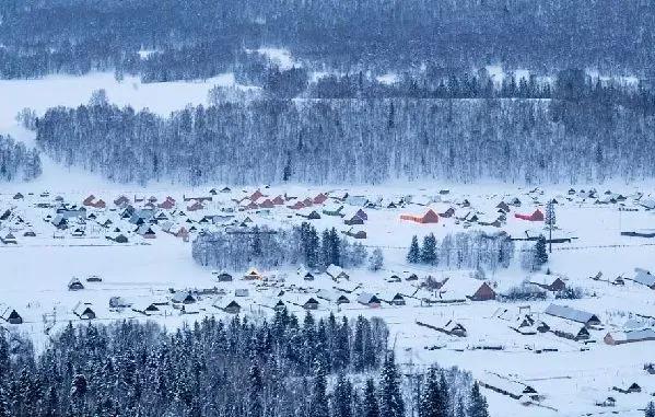 阿勒泰的冰雪風情