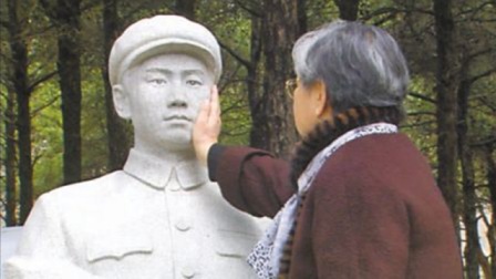 毛岸英之妻改嫁，毛澤東親自挑選夫婿，後來她替兒子取名“小英”