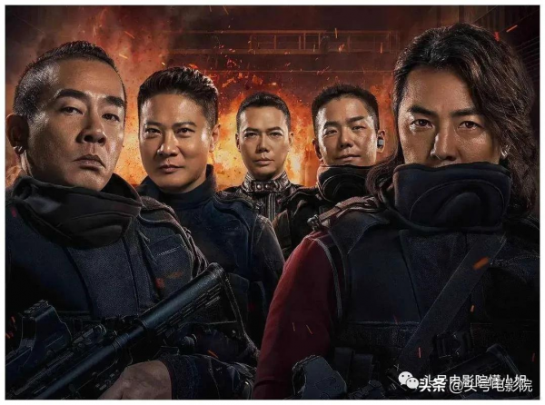 53歲“古惑仔”發福現身，陳小春倒茶叫他大哥，張柏芝第一個男人