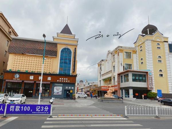 吉林琿春有一條歐式街，就在市中心卻沒什麼人，遊客還以為荒廢了