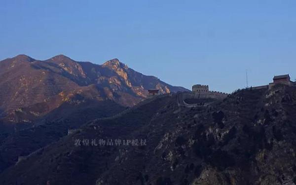 秦時明月漢時關,萬里長征人未還 秦時明月漢時關,萬里長征人未還