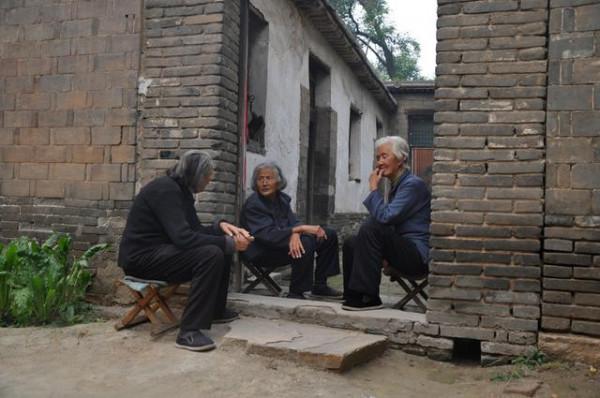 “人過60，兩不碰，兩不交”是啥意思？若你能做到，或有益於健康