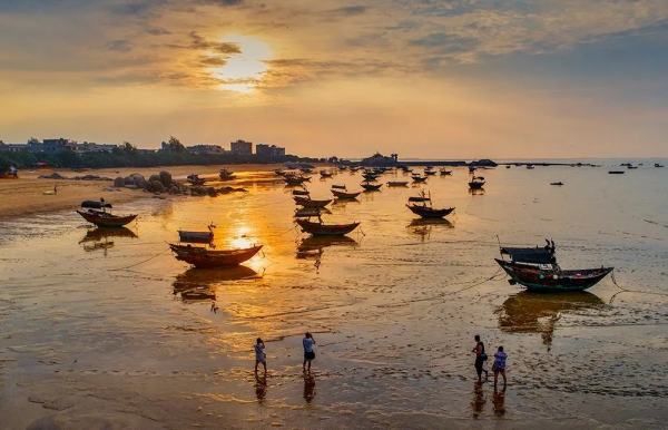 北海隔壁，廣西這座安逸老城！高鐵直達，嗦粉水果自由，早該火了