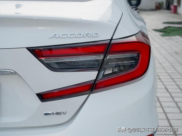 中美雅閣混動對比:國產貴10%全花在面子上了? 中美雅閣混動對比:國產貴10%全花在面子上了?