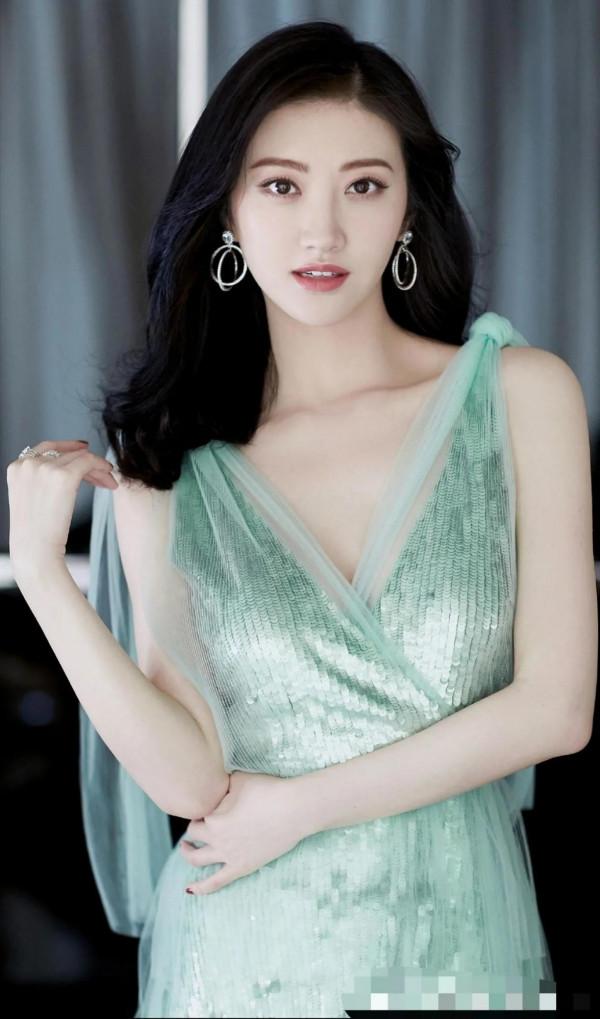 著名演員景甜，真的很甜，美麗大方