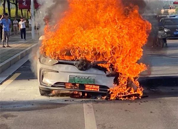 沃爾沃：電動車主的安全感，我給