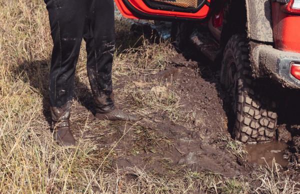 關關駕日|旅行日記 7輛硬派越野車,一場痛快的多倫穿越之旅 關關駕日|旅行日記 7輛硬派越野車,一場痛快的多倫穿越之旅