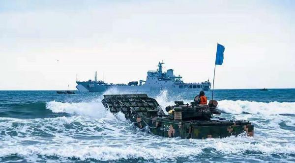 美國對華步步緊逼！美艦第9次穿越臺海，解放軍已做好一切準備