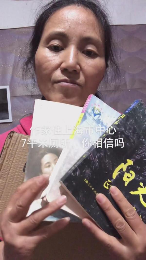 住上海7平方米廁所的作家，我們應該支援她，王麗麗的青春太美了