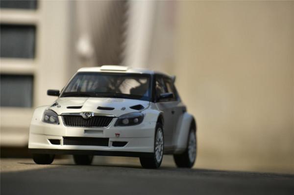 斯柯達晶銳Super2000拉力賽車模近距離賞析 斯柯達晶銳Super2000拉力賽車模近距離賞析